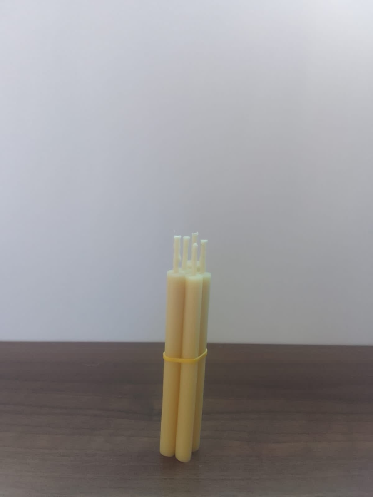 KIT COM 5 VELAS DE 100% CERA DE ABELHA ORACIONAL 20 CM  DE ALTURA POR 1 CM DE DIÂMETRO